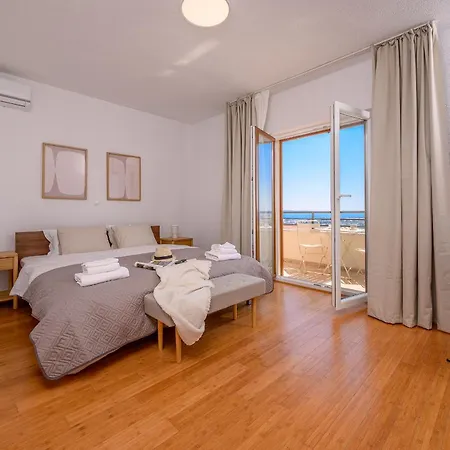 Botanica Near Split - Heated Pool And Garden Βίλα