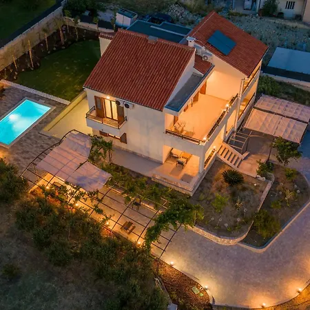 Botanica Near Split - Heated Pool And Garden Villa Kučine