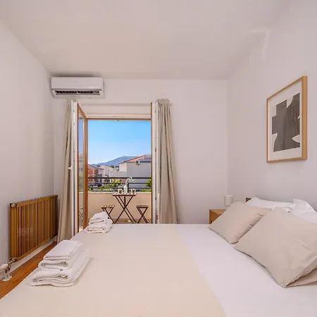Botanica Near Split - Heated Pool And Garden Villa *
