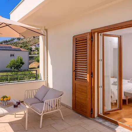 Villa Botanica Near Split - Heated Pool And Garden