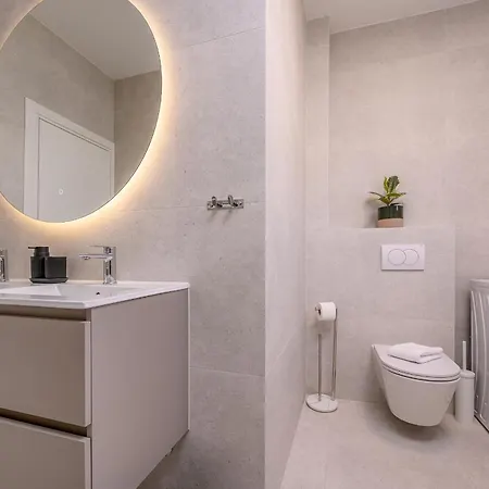 Botanica Near Split - Heated Pool And Garden Villa *